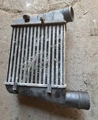 Audi A4 S4 B8 8K Intercooler radiator 8E0145805AA 3229440