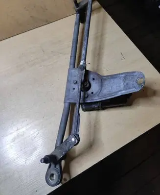 BMW X5 E53 Front wiper linkage and motor 8403026