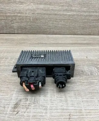 Renault Clio II Glow plug pre-heat relay 7700111525