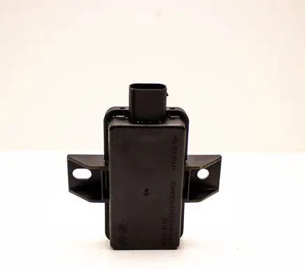 Mercedes-Benz C W205 Tire pressure control unit A0009006907