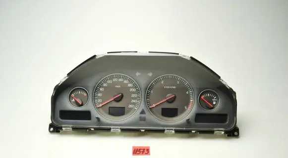 Volvo V70 Speedometer (instrument cluster) 30746102 8602885 69594700T
