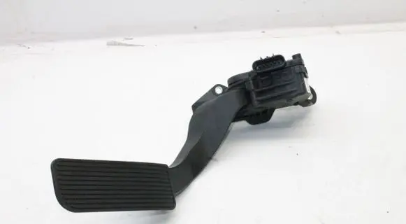 Cadillac Escalade Accelerator throttle pedal 23136615 23163168