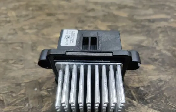 Alfa Romeo Giulia Heater blower motor/fan resistor MR0176005990