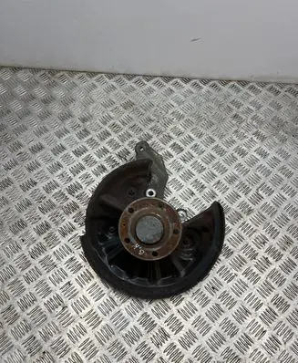 Volkswagen PASSAT B8 Rear wheel hub