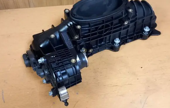Mercedes-Benz E W212 Intake manifold A6510900037