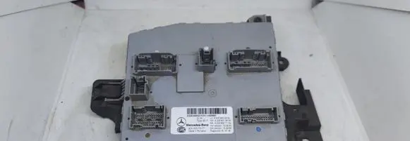 Mercedes-Benz C AMG W205 Comfort/convenience module A2059006822 2059006822