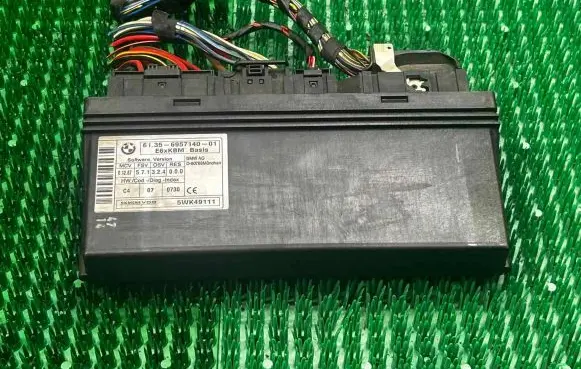 BMW 5 E60 E61 Comfort/convenience module 6957140 5WK49111