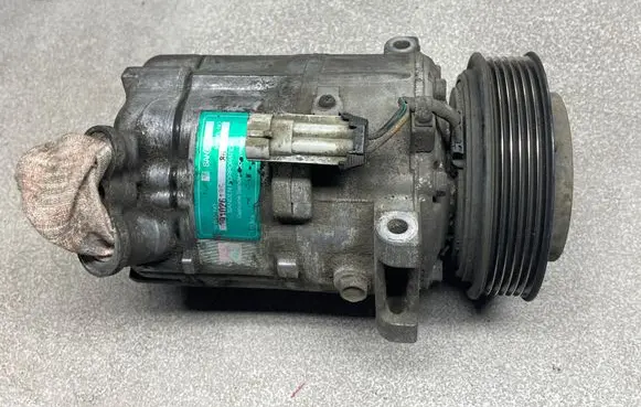 Opel Vectra C Air conditioning (A/C) compressor (pump) 091026185