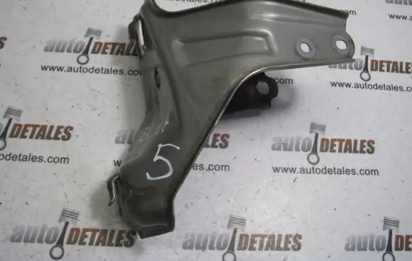 Toyota Corolla Verso E121 Headlight/headlamp mounting bracket