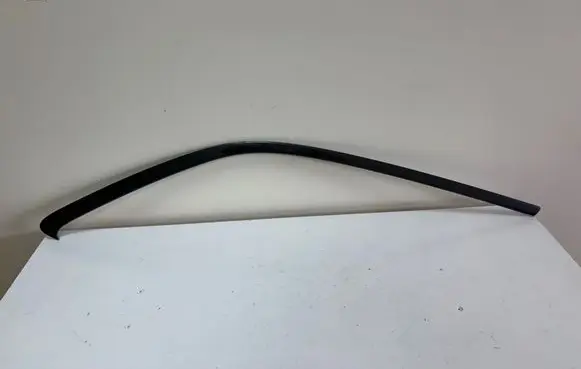Audi Q7 4L Rear side glass trim