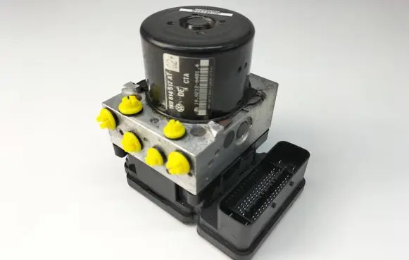 Skoda Octavia Mk2 (1Z) ABS Pump 1K0614517AT 10021204814