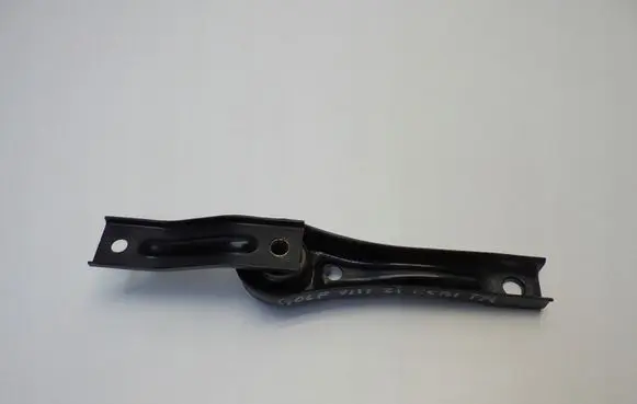 Volkswagen Golf VIII Gearbox mounting bracket 5Q0199855M