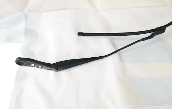 Ford Mondeo MK IV Front wiper blade arm 7s7117526bc