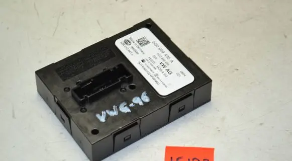 Volkswagen Golf VII Keyless (KESSY) go control unit/module 5Q0959435A 5ZA010947 5Q0959435