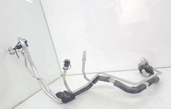 Air conditioning (A/C) pipe/hose