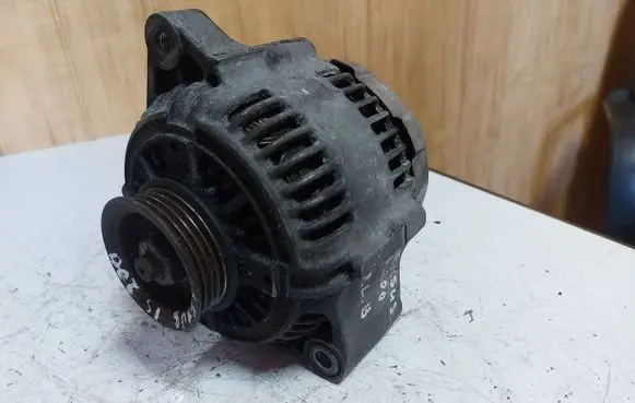 Lexus IS 200-300 Generator/alternator 2706070500