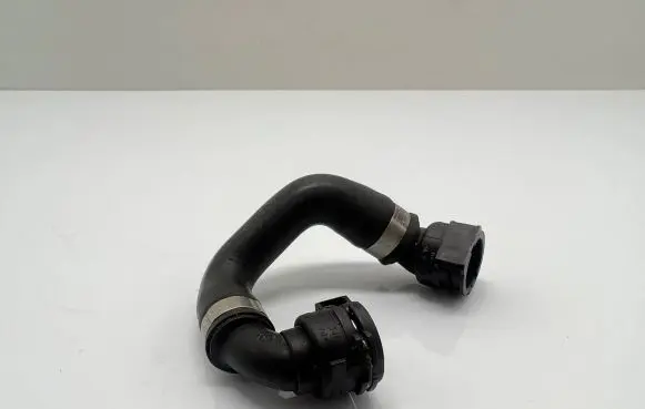 BMW 5 GT F07 Engine coolant pipe/hose 7800104 1174421487