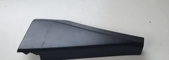 Nissan Qashqai+2 Rear door glass trim molding