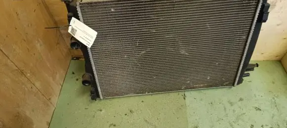 Nissan Qashqai+2 Coolant radiator 989567C