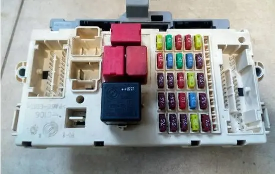 Peugeot Boxer Fuse module 503440010207 NE70202