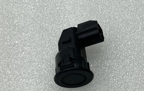Suzuki Vitara (LY) Parking PDC sensor B0T08215110A B0T-08215-11-0A