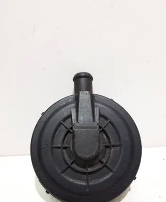 Audi A8 S8 D2 4D Breather valve 077103245A