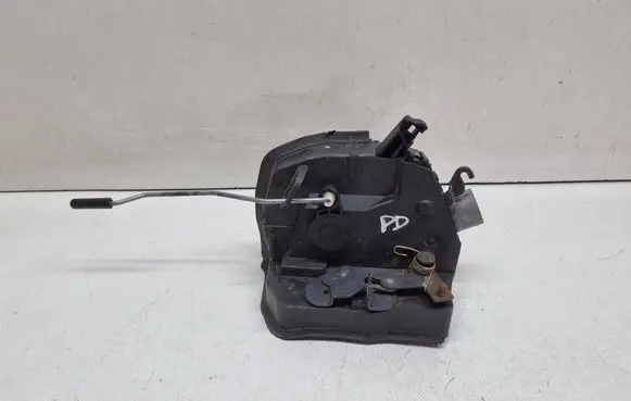 BMW X5 E53 Front door lock 8402540