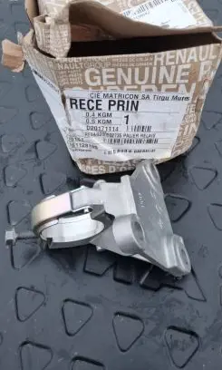 Opel Movano A Front differential mounting bracket 93198042