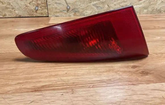 Tailgate rear/tail lights