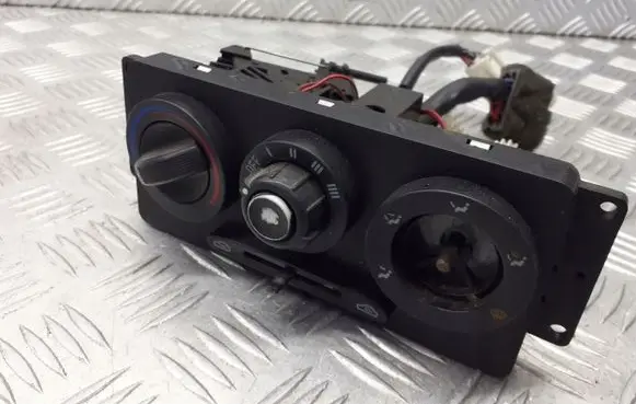 KIA Rio Interior fan control switch 