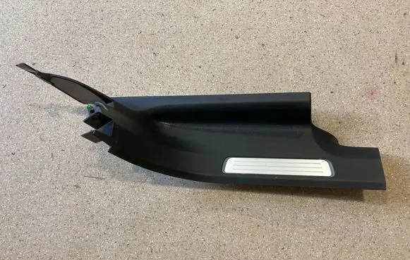 Volvo XC90 Rear sill trim cover 31363748