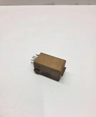 BMW 5 E60 E61 Window control relay V23141B3001X15 61368384505