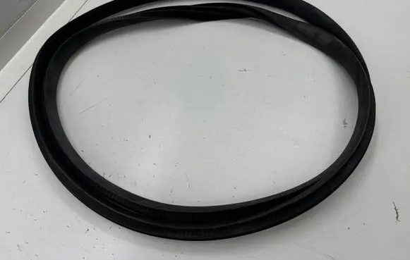 Tesla Model Y Front door rubber seal 149767300D 149767400D