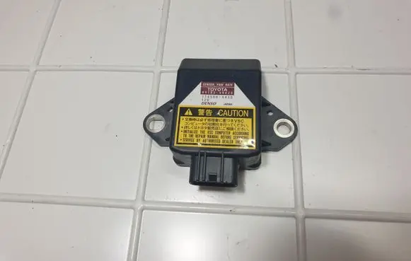 Lexus IS 220D-250-350 ESP acceleration yaw rate sensor 8918360020