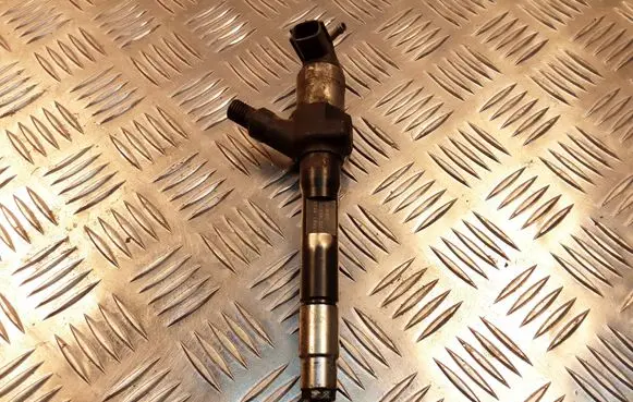 Mazda 6 Fuel injector R2AA13H50
