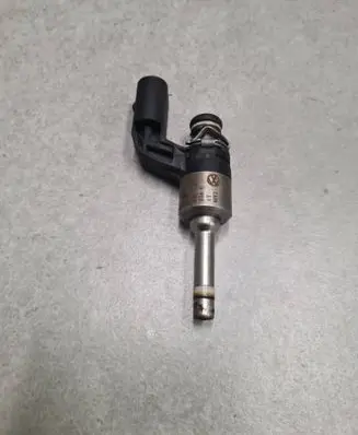 Audi A3 S3 8P Fuel injector 03C906036F IHP072