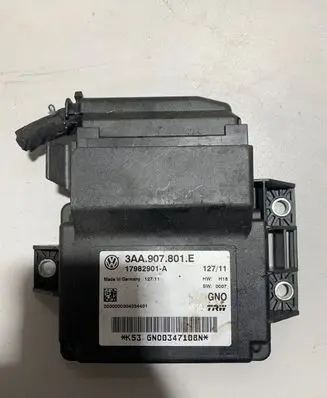 Volkswagen PASSAT B7 Hand brake control module 3AA907801E 17982901A
