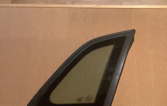 Audi A3 S3 8V Rear side window E000184 43R001057 8V4845300A
