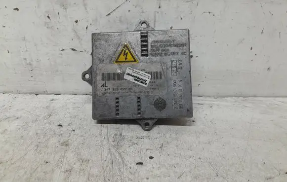 Mercedes-Benz C W203 Xenon control unit/module 1307329072