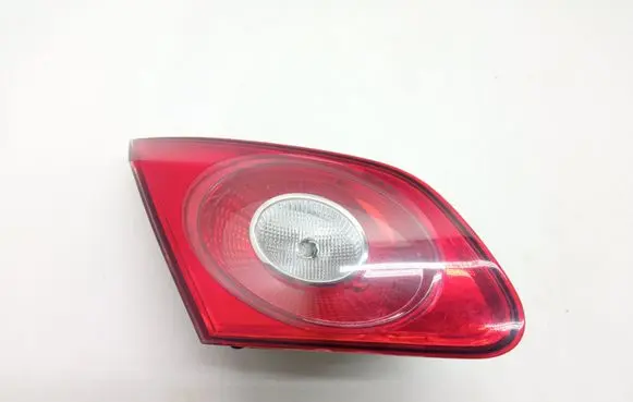 Volkswagen PASSAT CC Rear/tail lights