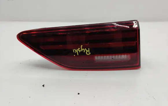 Volkswagen Golf VIII Rear/tail lights 5H0945094H