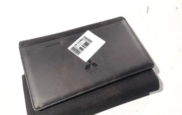 Mitsubishi Outlander Owners service history hand book 
