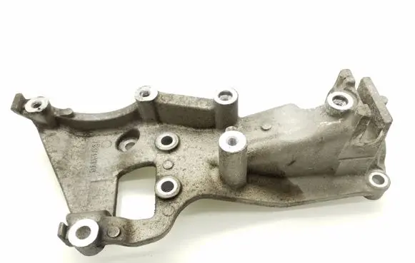 Mitsubishi ASX Generator/alternator bracket 1801A113
