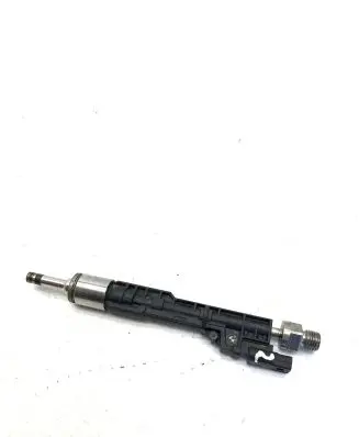 BMW 7 F01 F02 F03 F04 Fuel injector 7599876 0261500136
