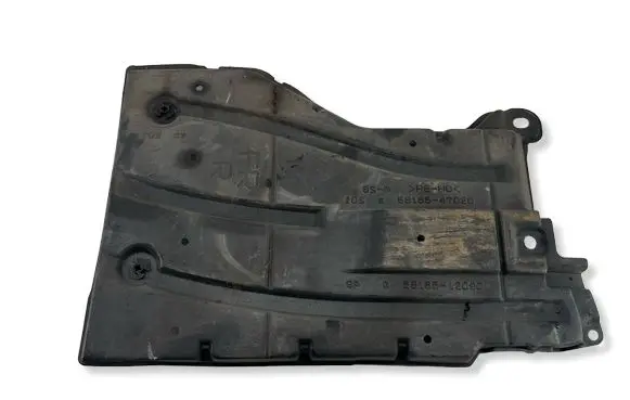 Toyota Prius (XW30) Center/middle under tray cover 5816547020