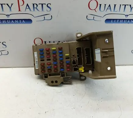Subaru Forester SJ Fuse module 82201FJ100