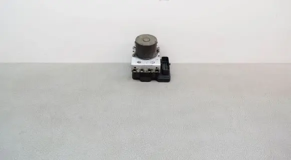 Toyota Corolla E160 E170 ABS Pump 4454002580