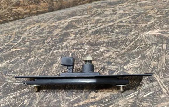 Maserati Coupe Seat belt height adjuster 