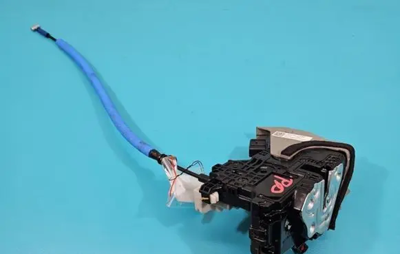 Front door lock