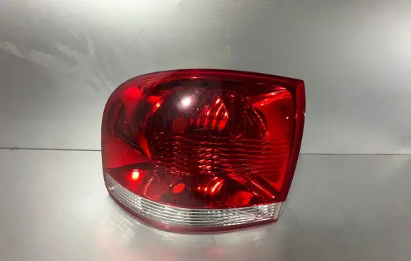 Volkswagen Touareg I Rear/tail lights 28259002
